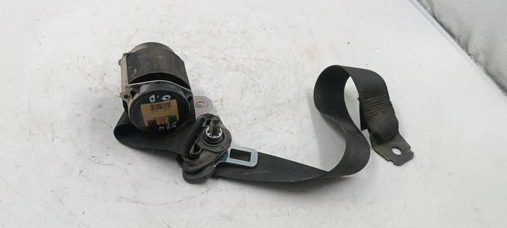 Tagumine turvavöö 602592600B