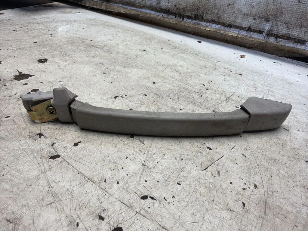 Rear interior roof grab handle – BMW 3 Series E46 (1998-2005)