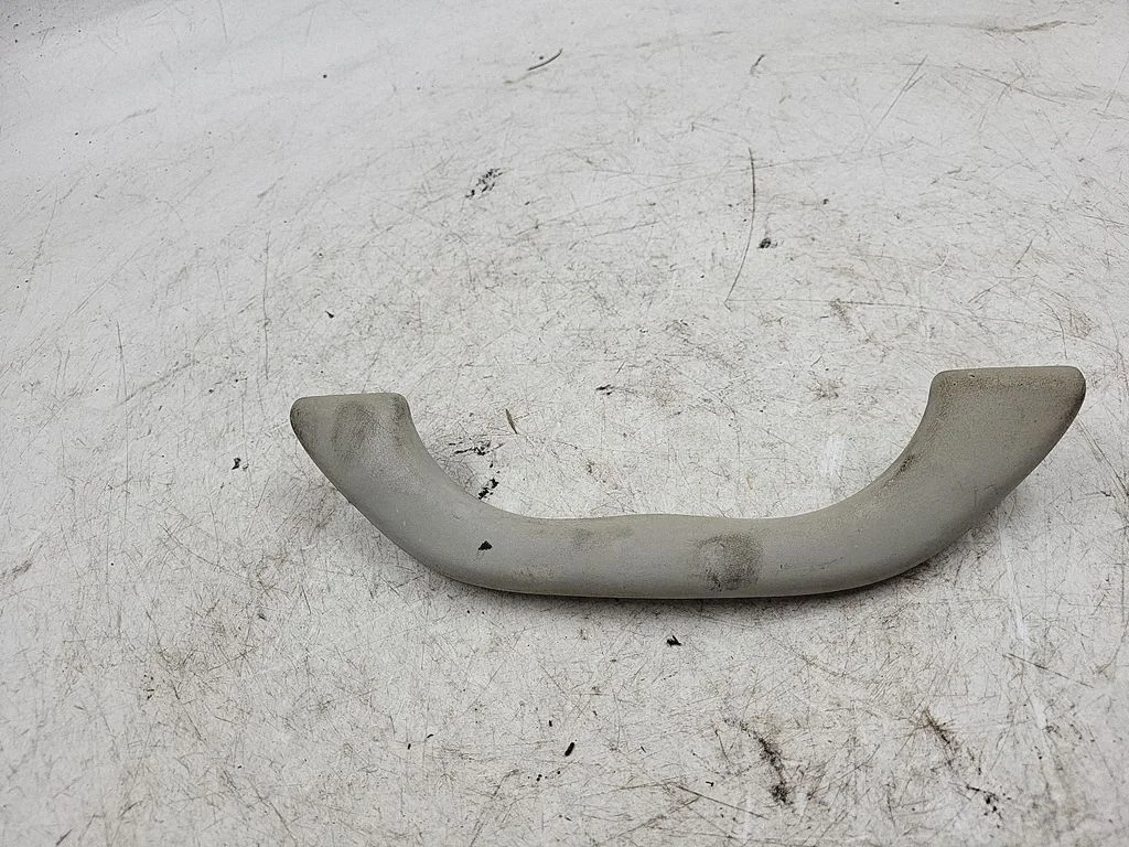 Rear interior roof grab handle