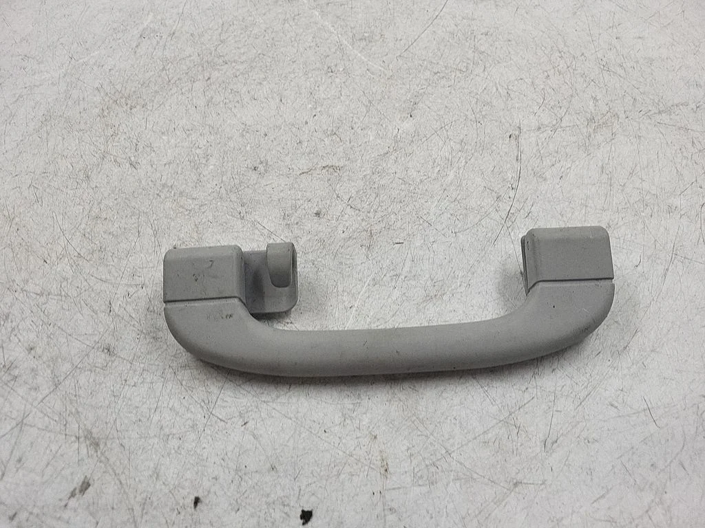 Rear interior roof grab handle – BMW 3 Series E90 E91 (2005-2012)