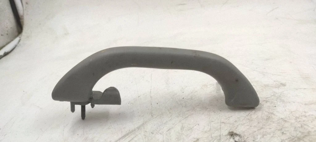 Rear interior roof grab handle 8P0857608e