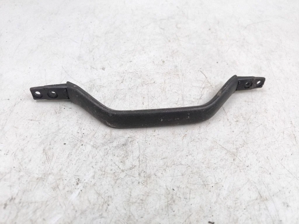 Rear interior roof grab handle
