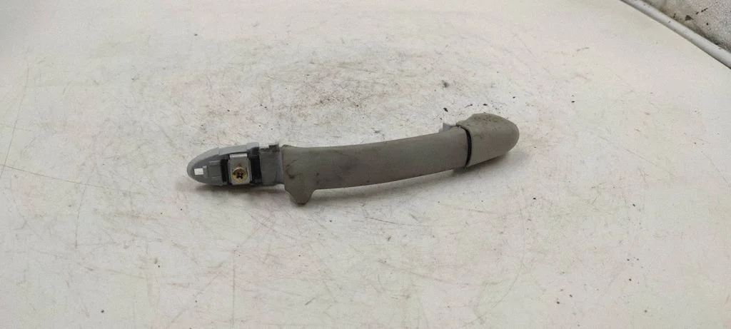 Rear interior roof grab handle
