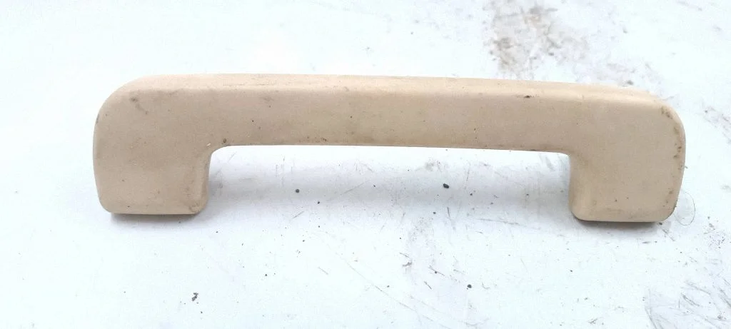 Rear interior roof grab handle – Audi A6 Allroad C5 (1999-2005)
