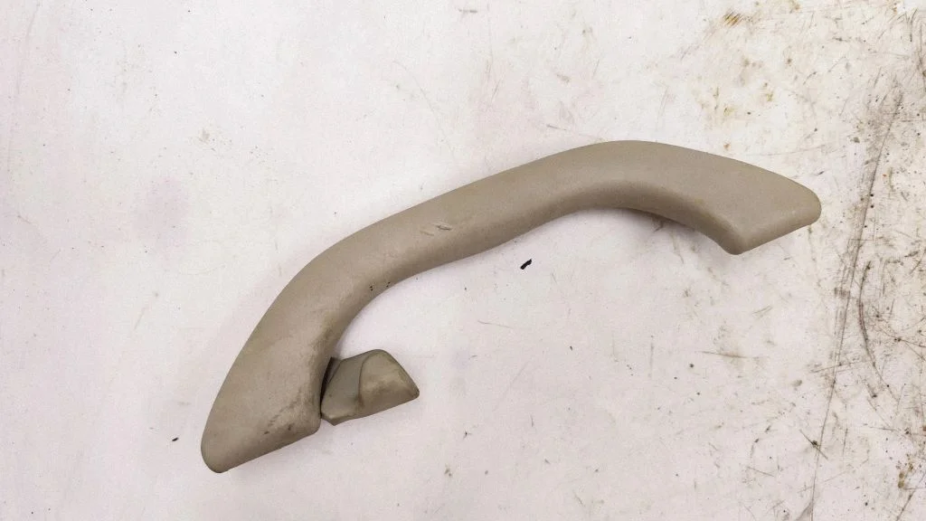 Rear interior roof grab handle – Audi A4 S4 B5 8D (1994-1999)