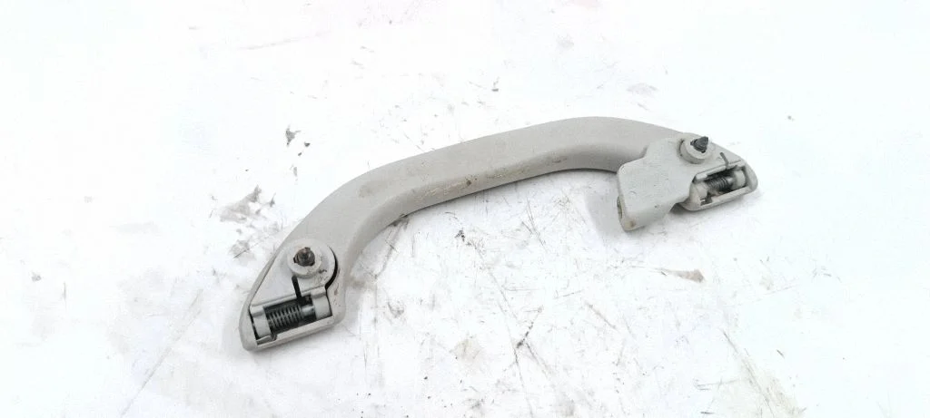 Rear interior roof grab handle – Audi A4 S4 B5 8D (1994-1999)