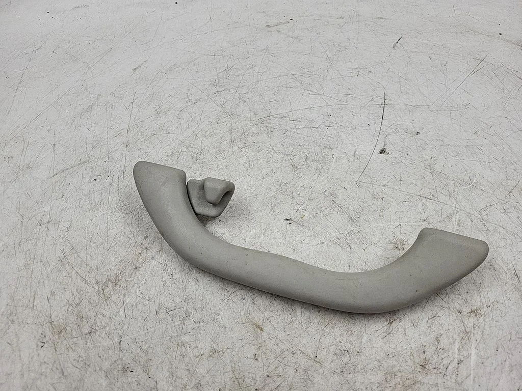 Front interior roof grab handle 8D0857607