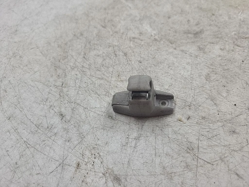 Sun visor clip/hook/bracket