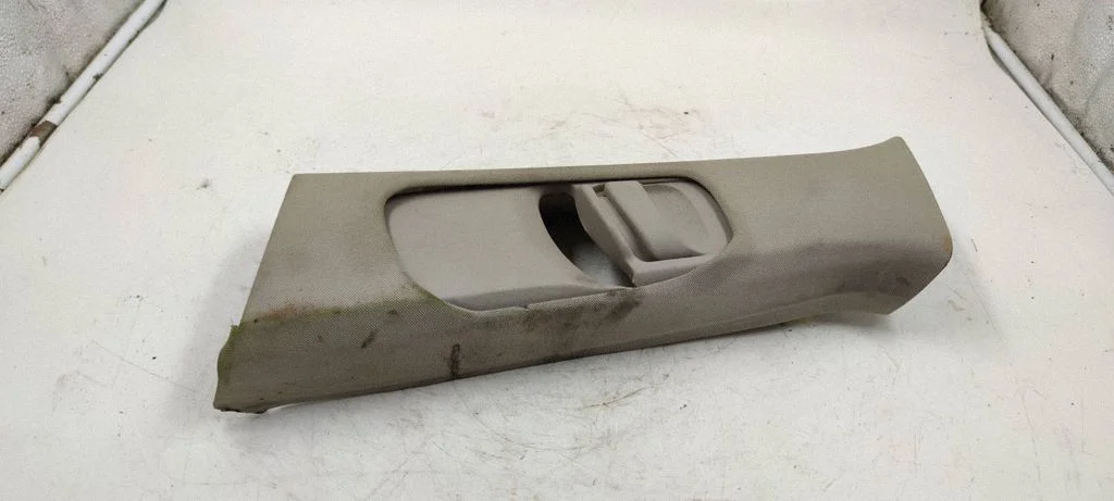 (B) piilari kate (ülemine) 827304 – Lincoln LS (1998-2006)
