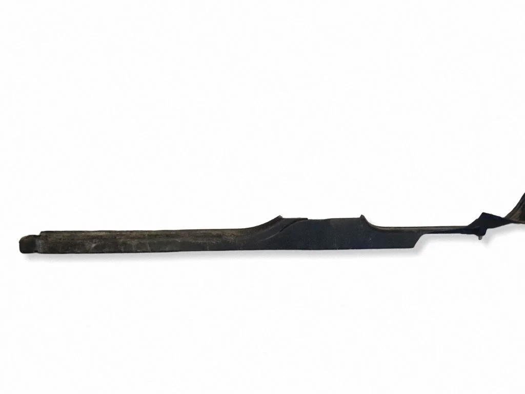 Front sill trim cover 8S0853906