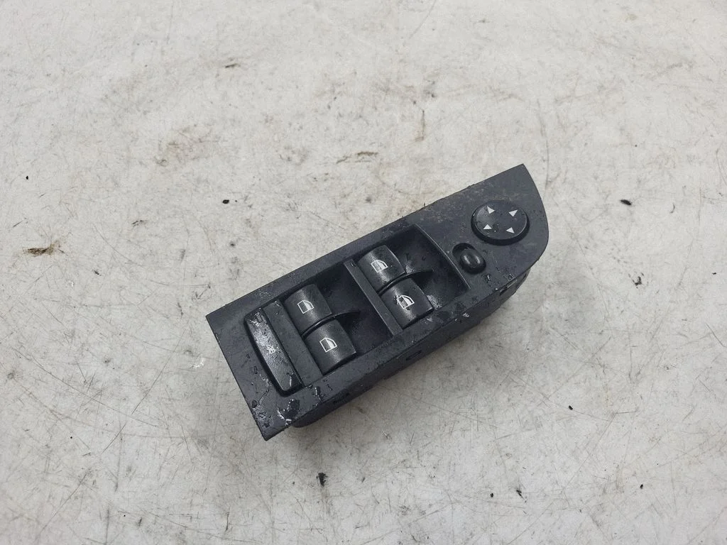 Electric window control switch 9132127
