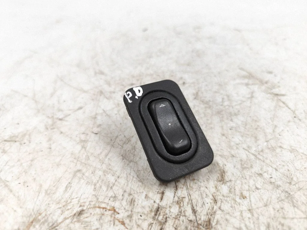 Electric window control switch – Opel Meriva A (2003-2010)