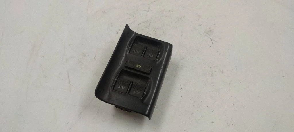 Elektriaknate lüliti 8D1959515B
