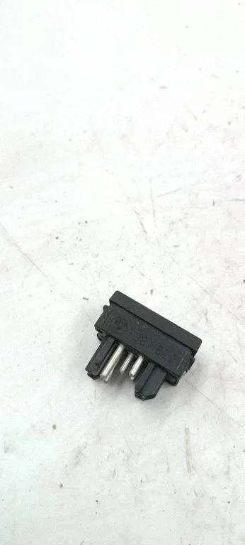 Elektrisko logu slēdzis 1387657