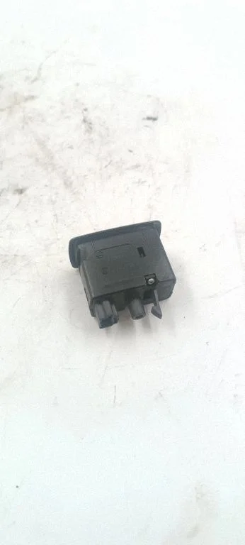Elektrisko logu slēdzis A2518200510