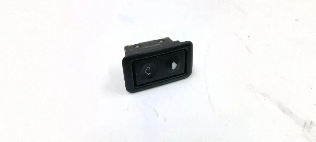 Electric window control switch – BMW Z3 E36 (1994-2002)