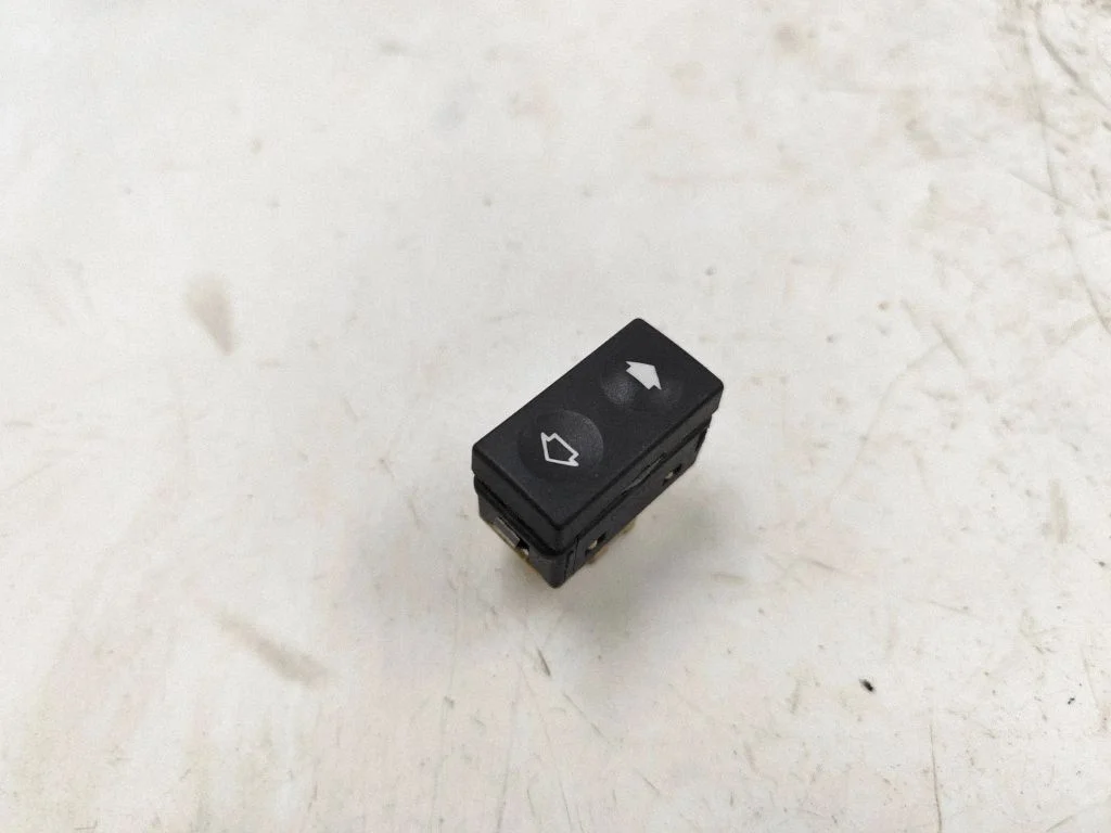 Electric window control switch – BMW Z3 E36 (1994-2002)