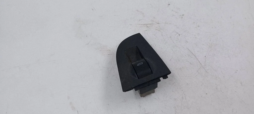 Elektrisko logu slēdzis 4B0959855