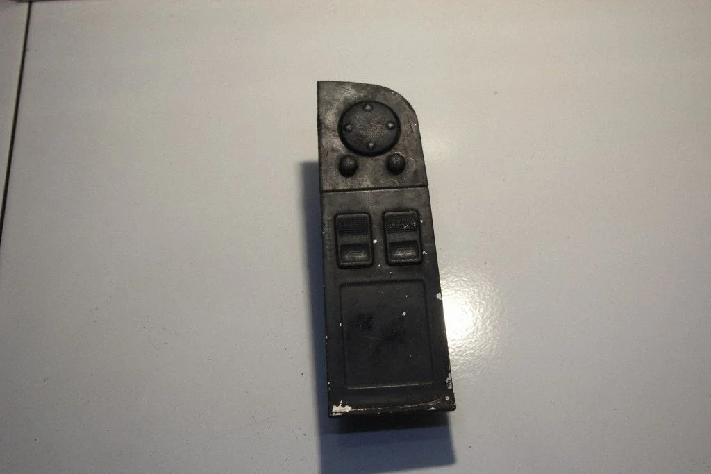 Elektrisko logu slēdzis 893959565