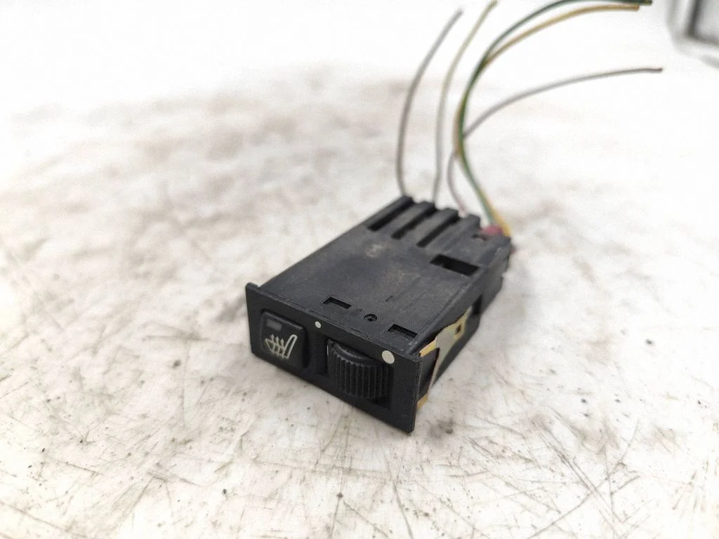 Seat heating switch – BMW 5 Series E39 (1996-2003)