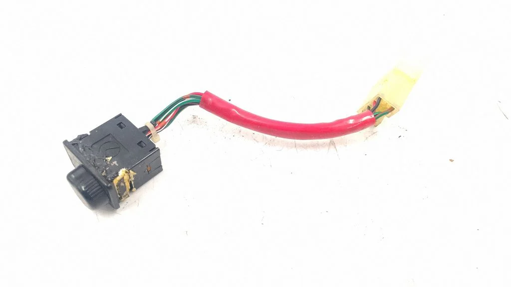 Wing mirror switch 6610W