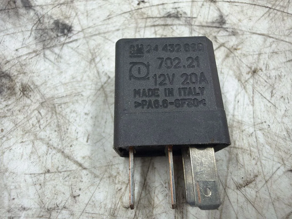 Cits relejs – Opel Zafira A (1999-2005)