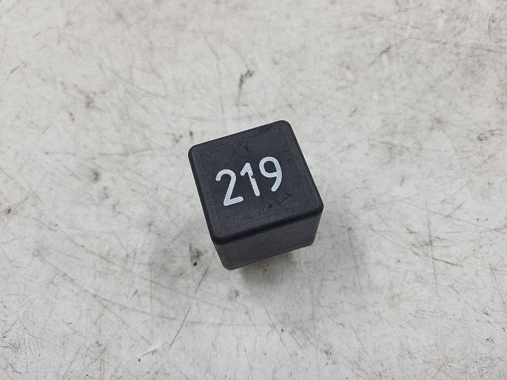 Other relay 443951253AA