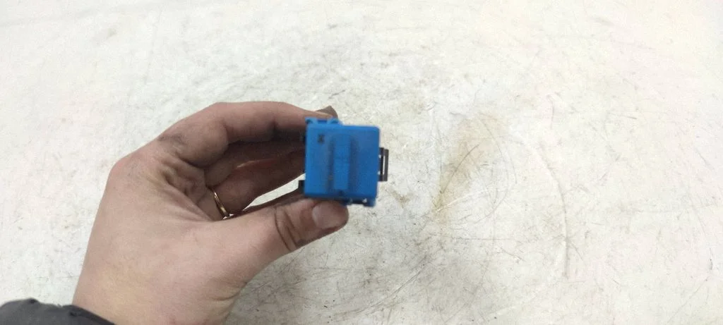 Other relay V23134K59X3135