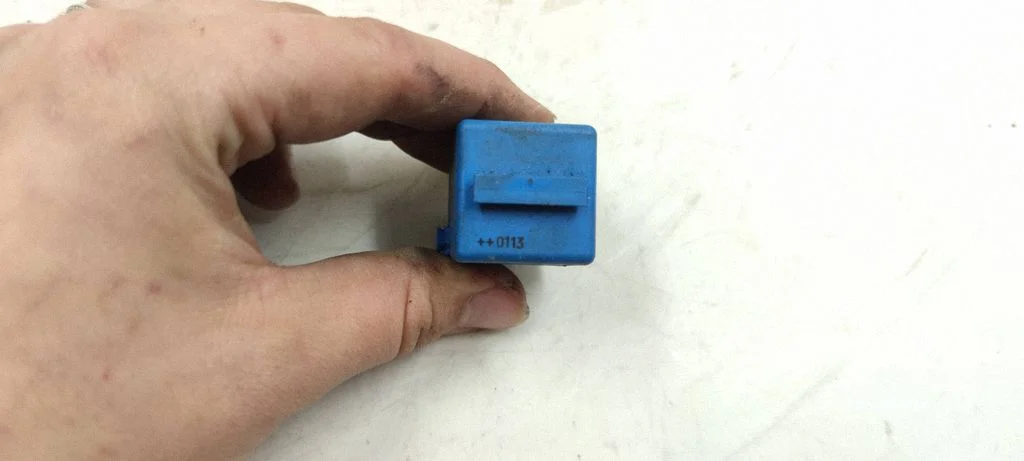 Other relay 6915327