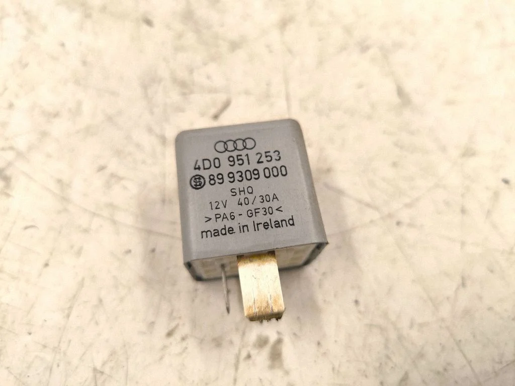 Cits relejs 4D0951253