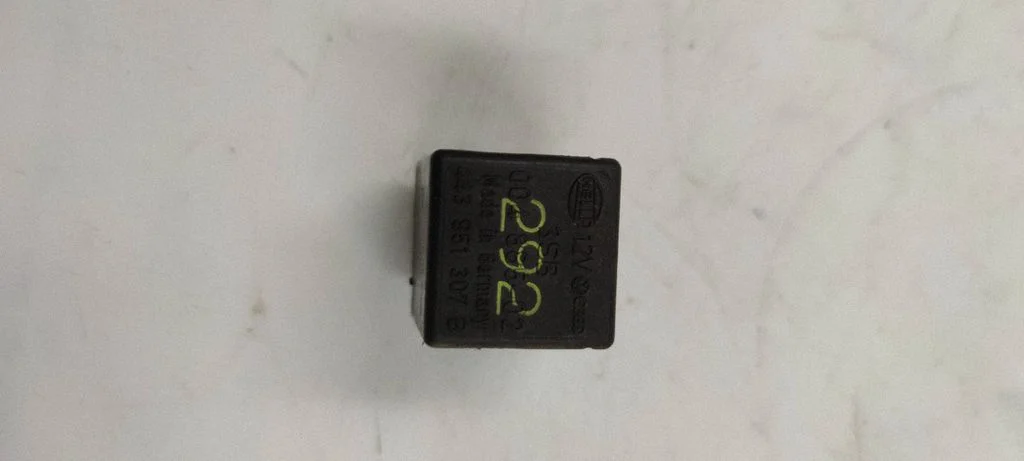 Cits relejs 443951307b