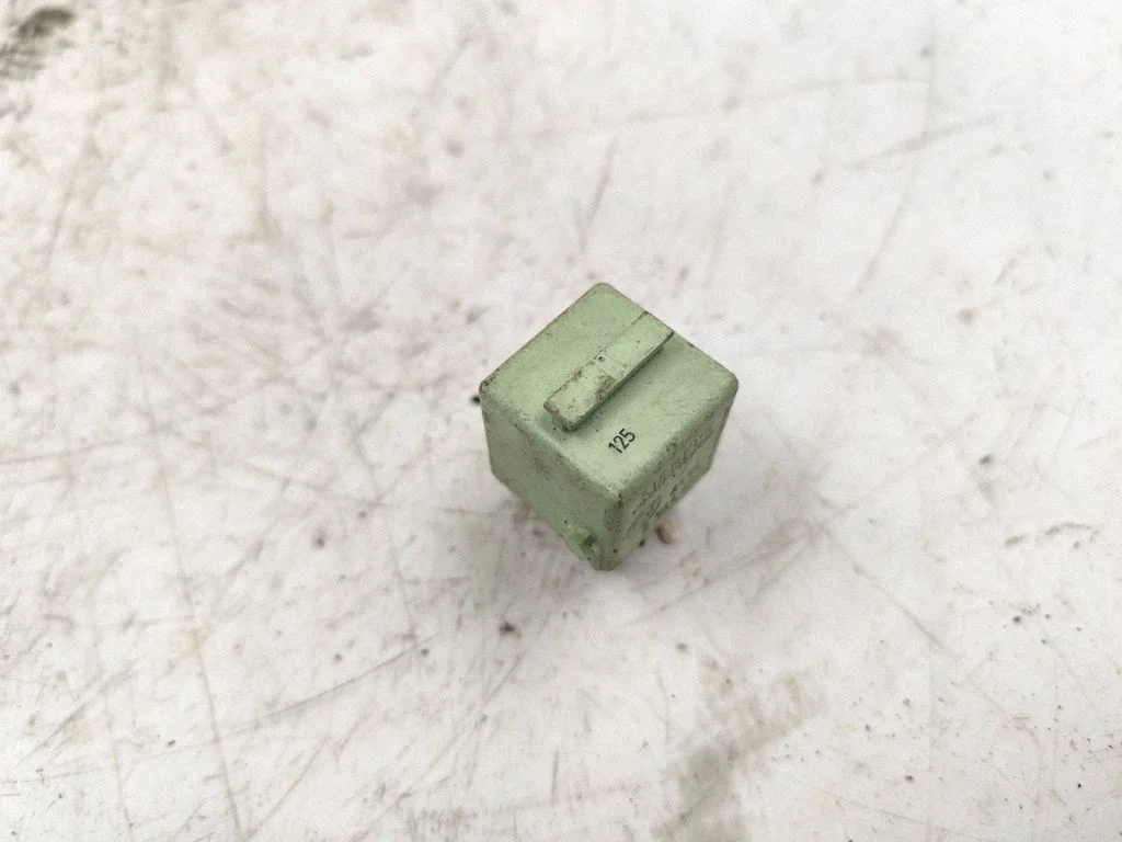 Other relay 8366600