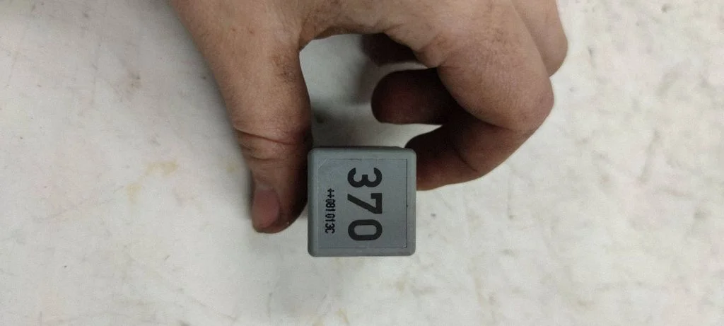 Other relay 8D0951253