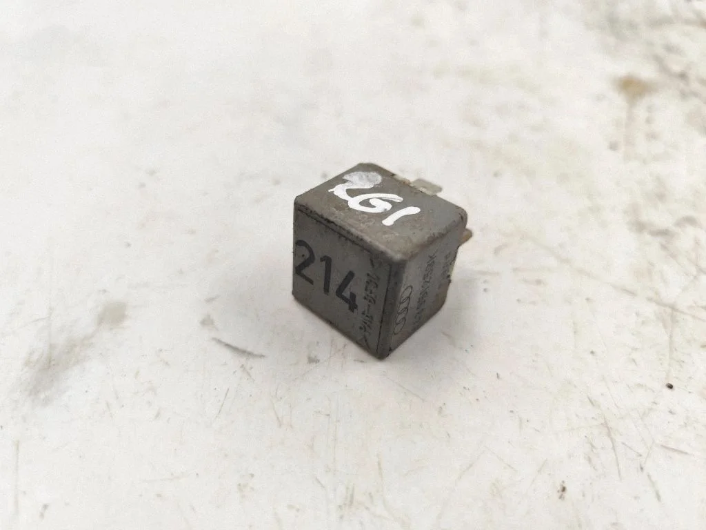 Other relay 443951253K