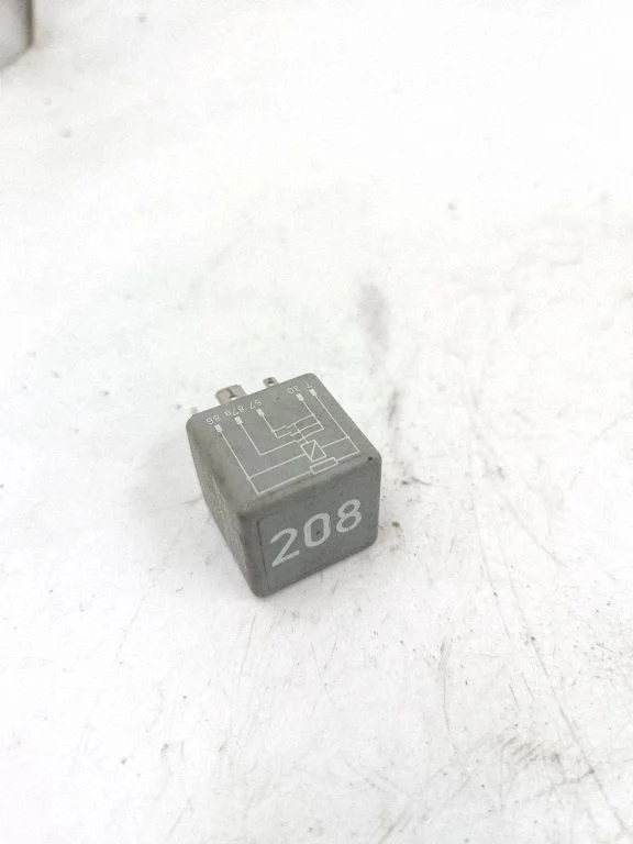 Other relay 8A0951253B