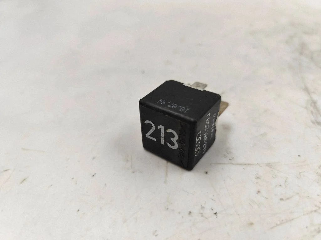 Other relay 443951253J
