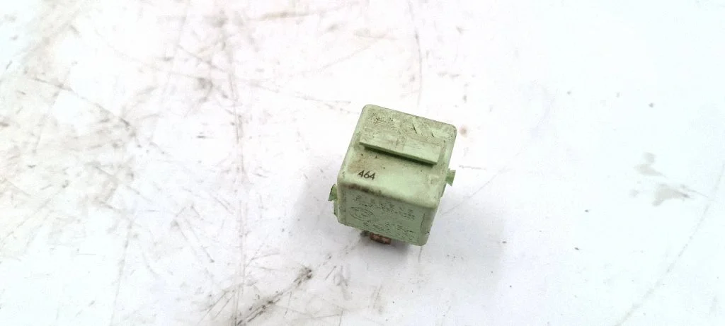 Other relay 8366600