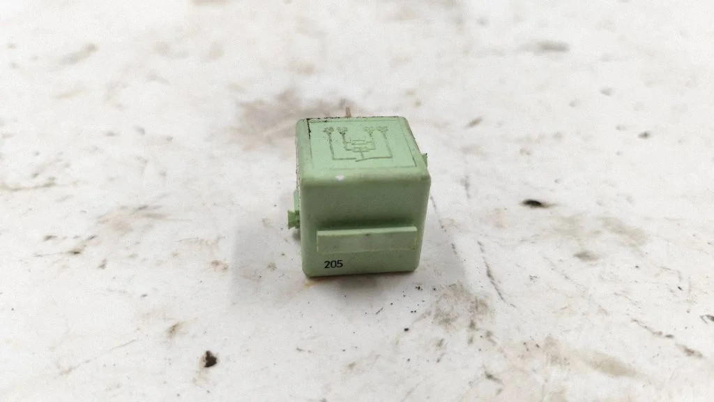 Other relay 8366600