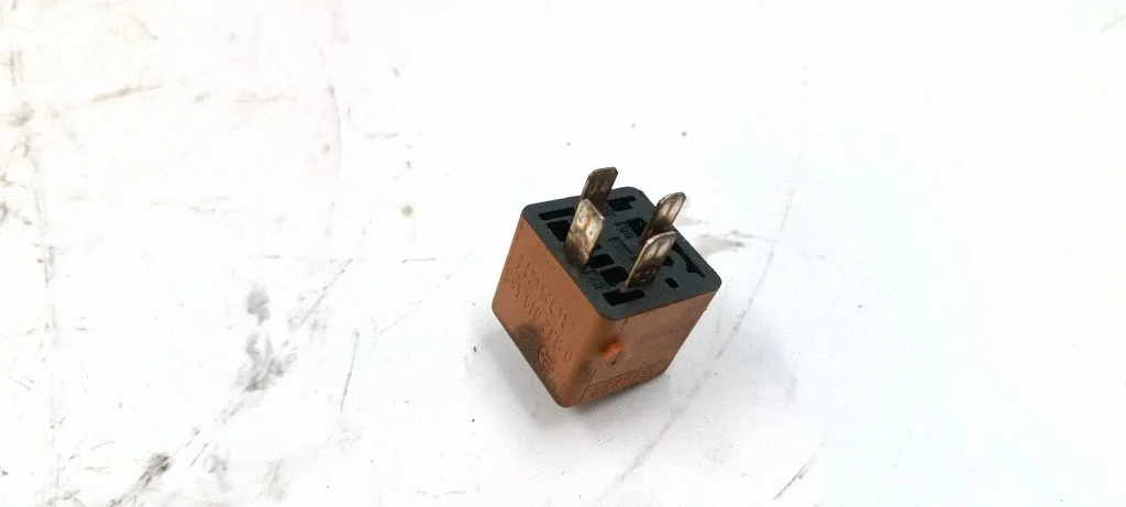 Other relay 1378238