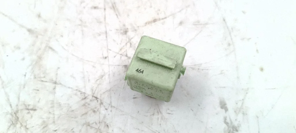 Other relay 8366600