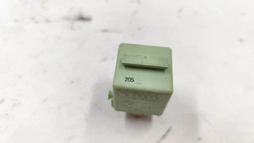 Other relay 8366600