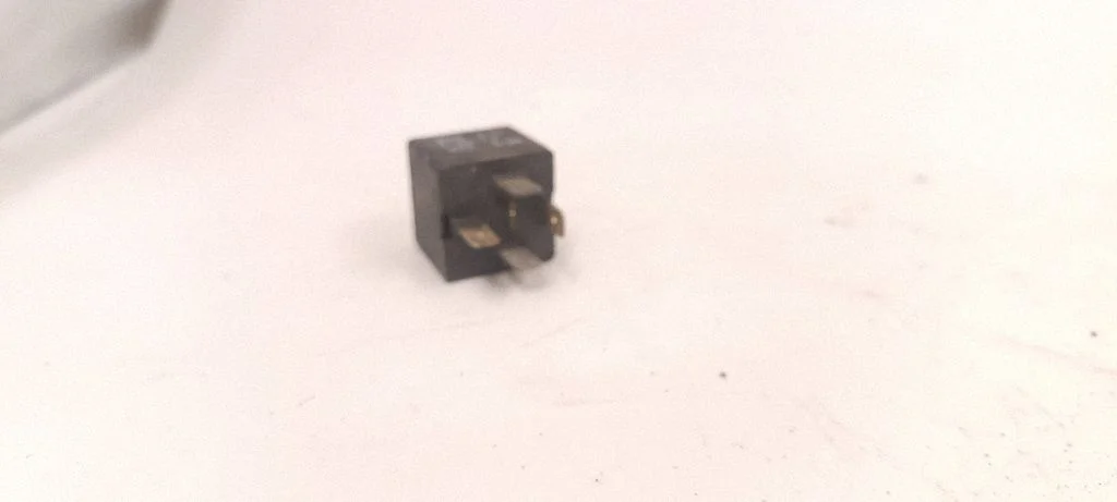 Other relay 8D0951253A