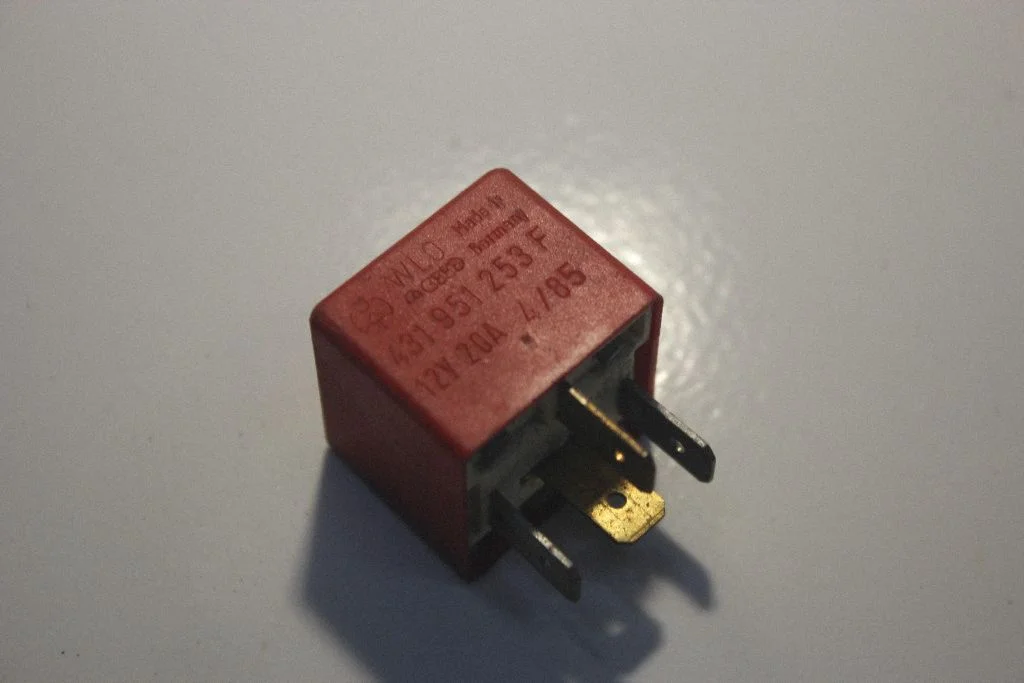 Other relay 431951253F