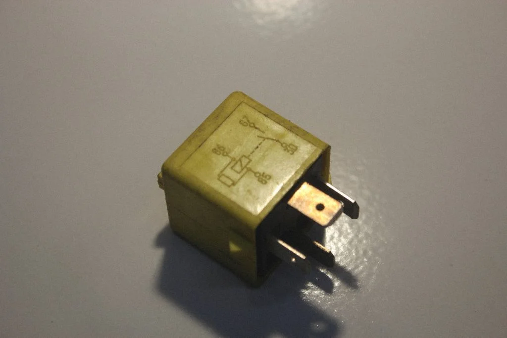 Other relay V23134852X130