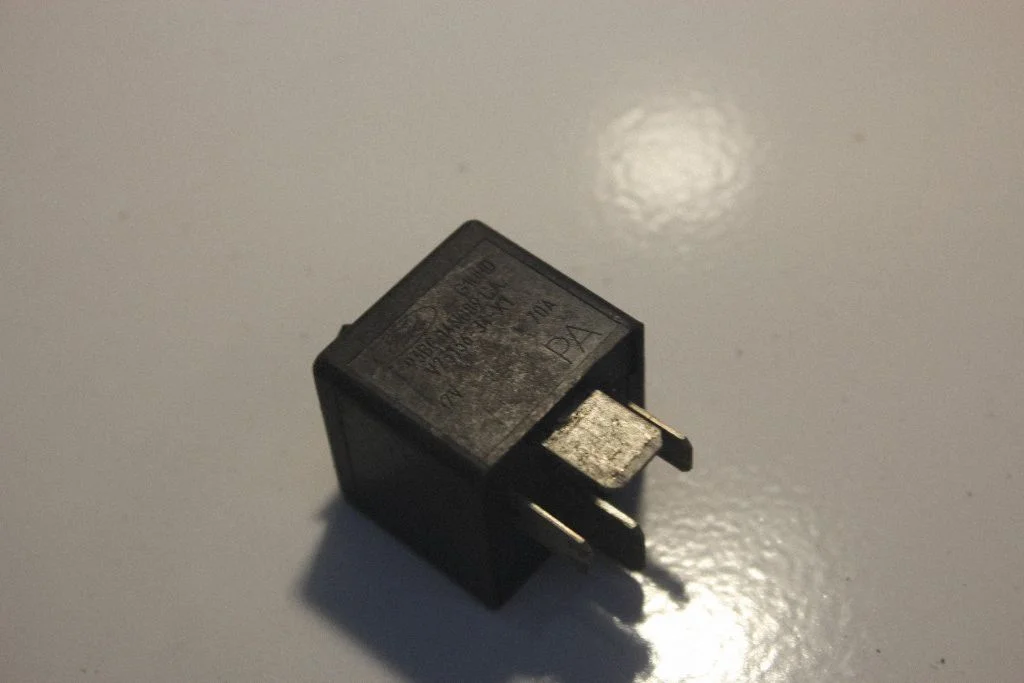 Other relay 93BG14N089CA