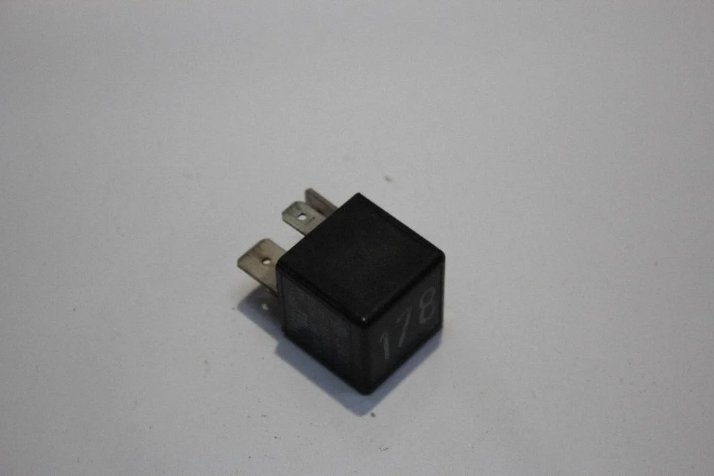 Other relay 357927843