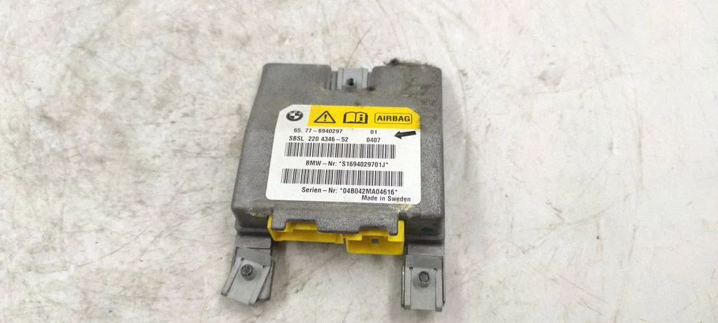 Drošības spilvenu vadības bloks 6940297