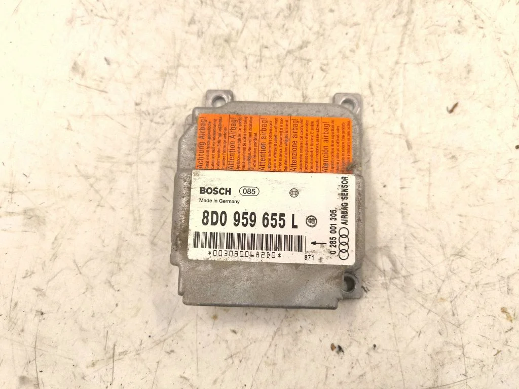 Airbag control unit/module – Audi A4 S4 B5 8D (1994-1999)