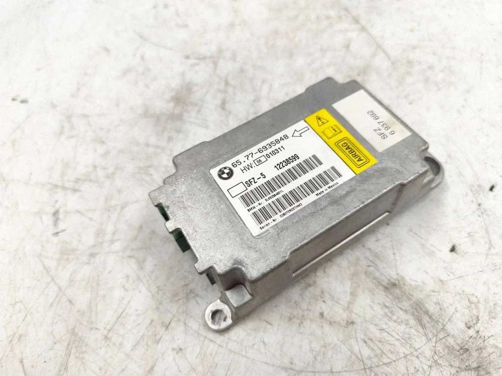 Drošības spilvenu vadības bloks 65776935848