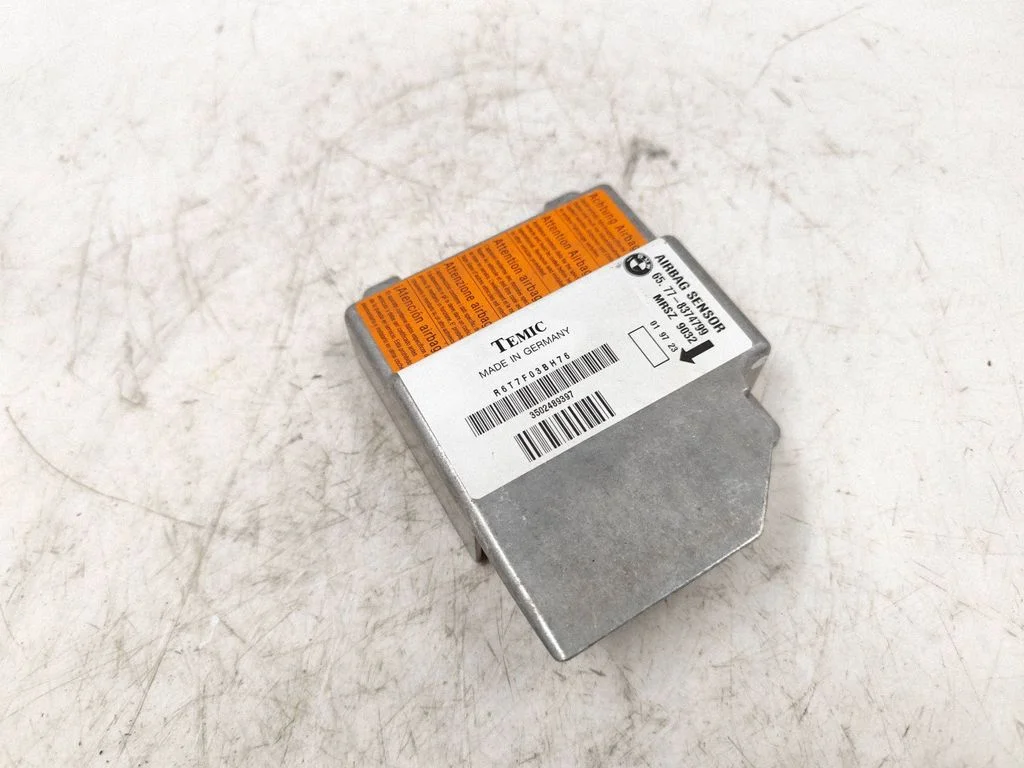 Drošības spilvenu vadības bloks 65778374799